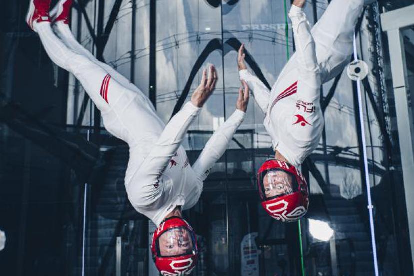 Des acrobaties à 4.000 mètres à couper le souffle